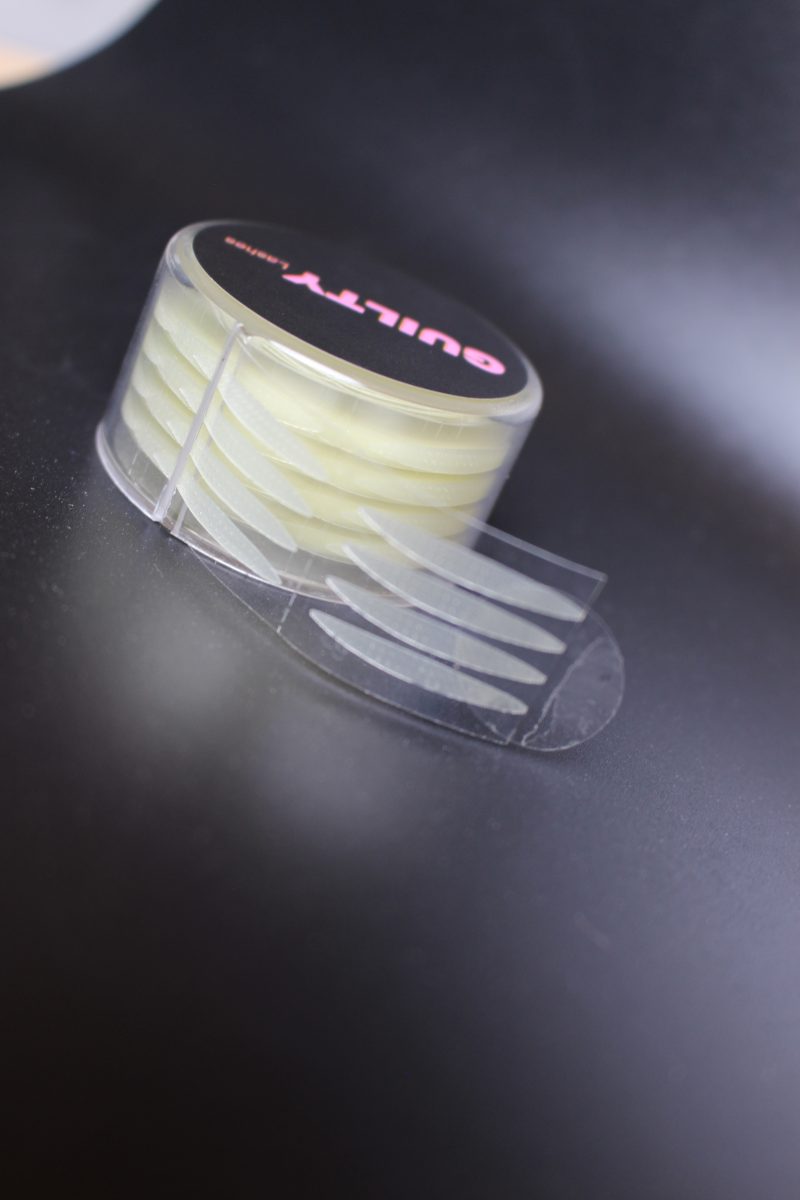 Eyelift tape roll